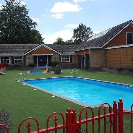 Lobke Chalet